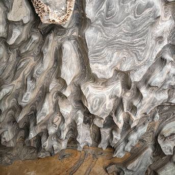 Formações no teto da Gruta da Lapinha.