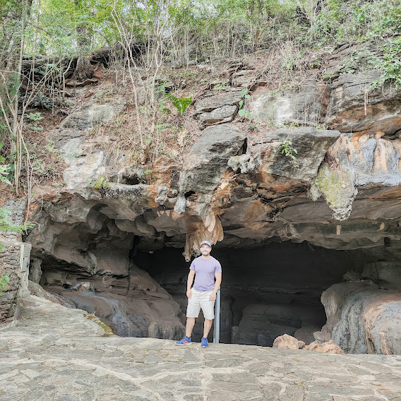 Parque Estadual do Sumidouro (Gruta da Lapinha) Entrada da Gruta da Lapinha.